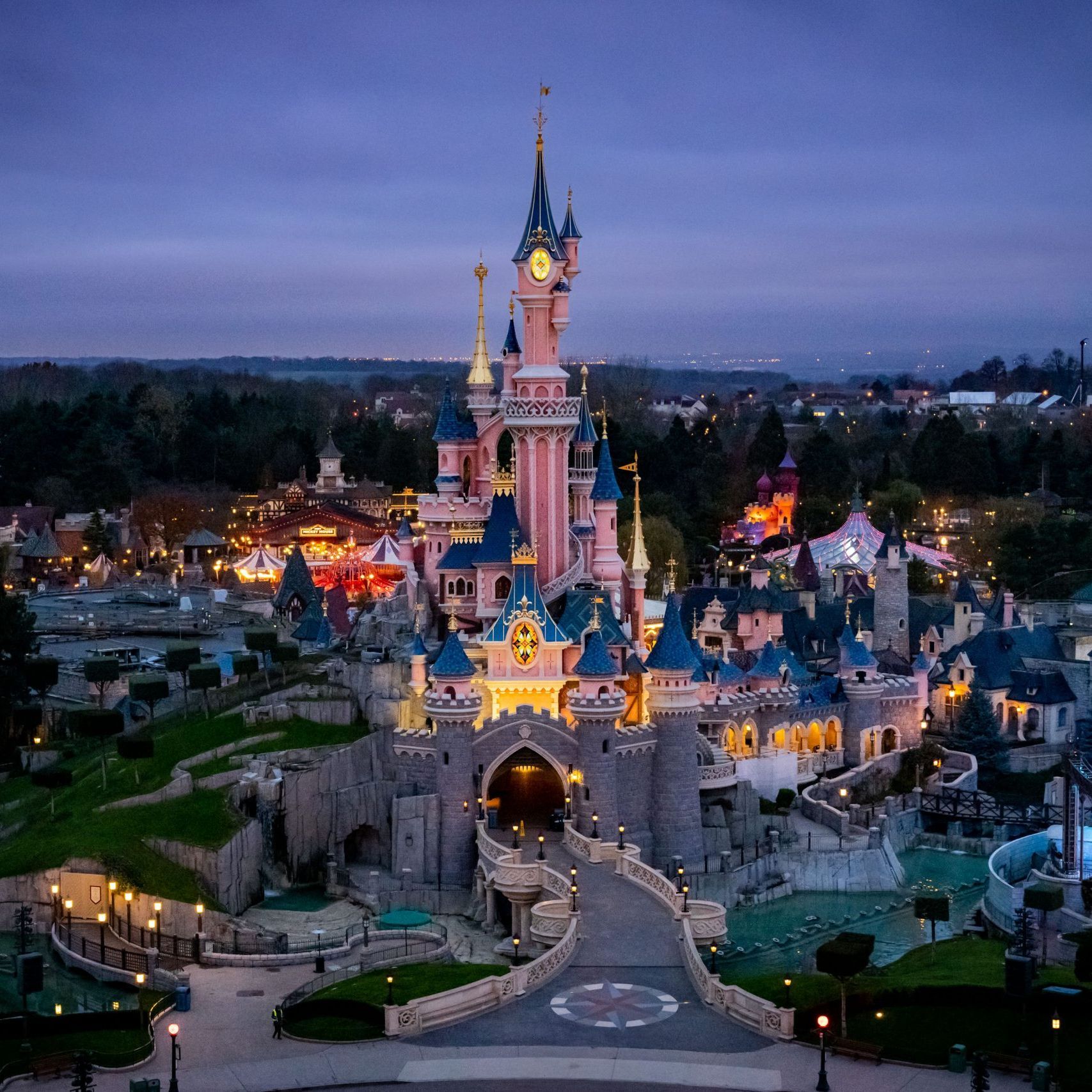 Paris & Disneyland — chauffeur privé NiCE-DRIVER